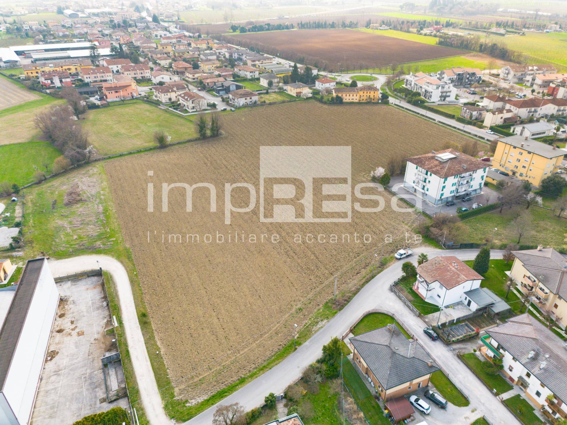 Terreno edificabile residenziale in vendita a Santa Lucia di Piave, Sarano