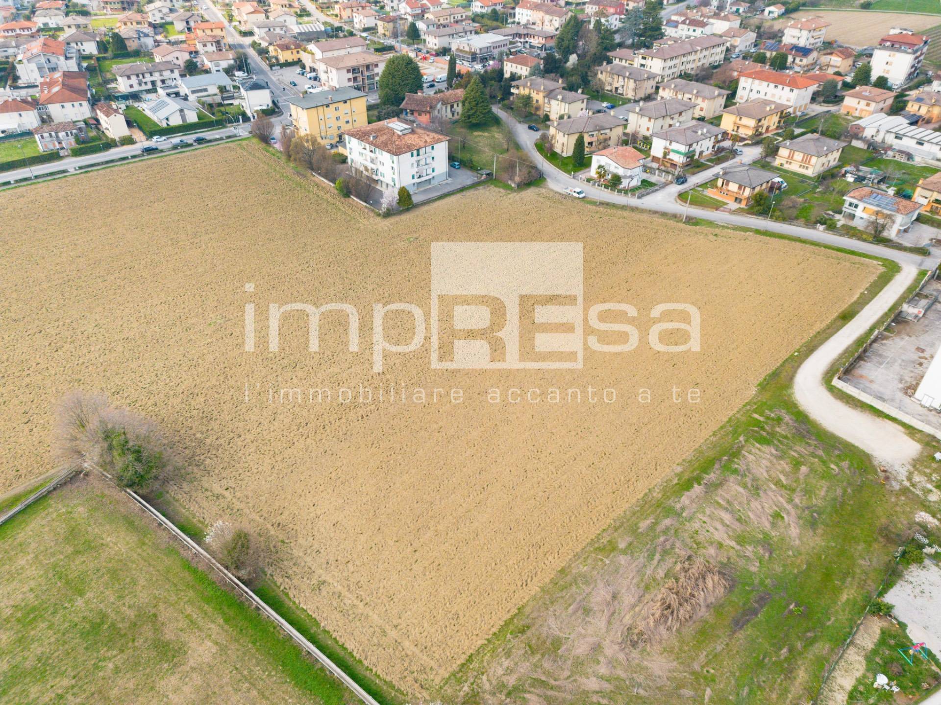 Terreno edificabile residenziale in vendita a Santa Lucia di Piave, Sarano