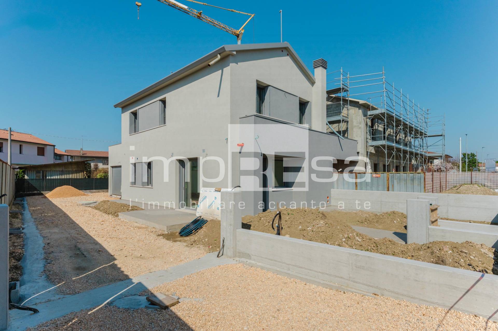 Abbinata/Bifamiliare in vendita a Susegana, Ponte della Priula