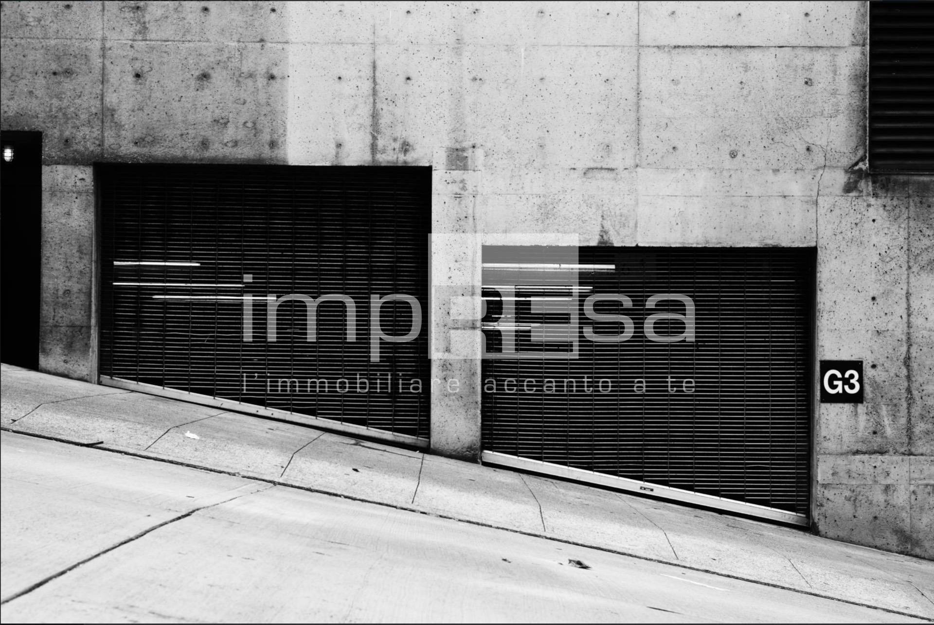 Garage in vendita a Conegliano, Centro