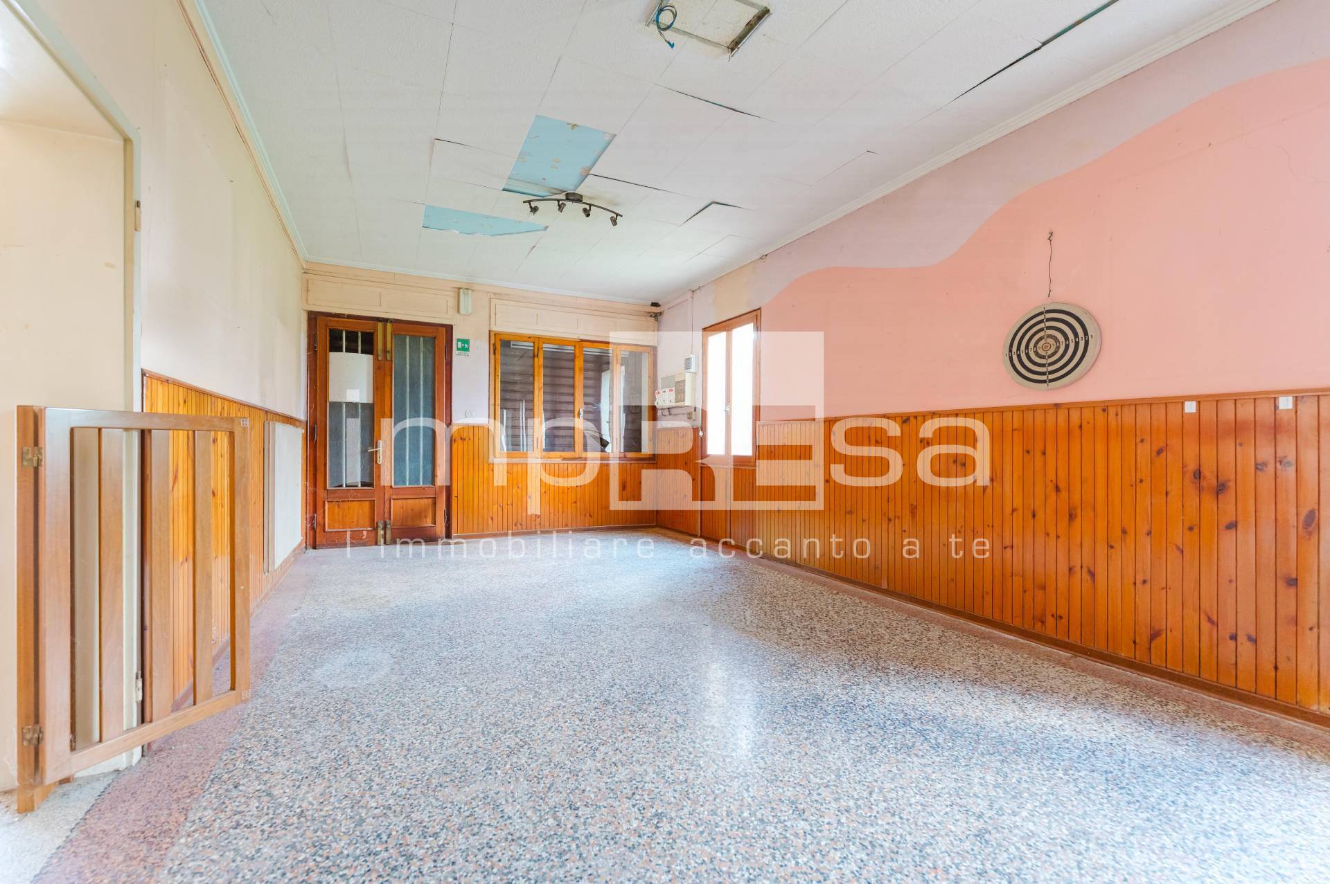 Locale commerciale in vendita a Orsago