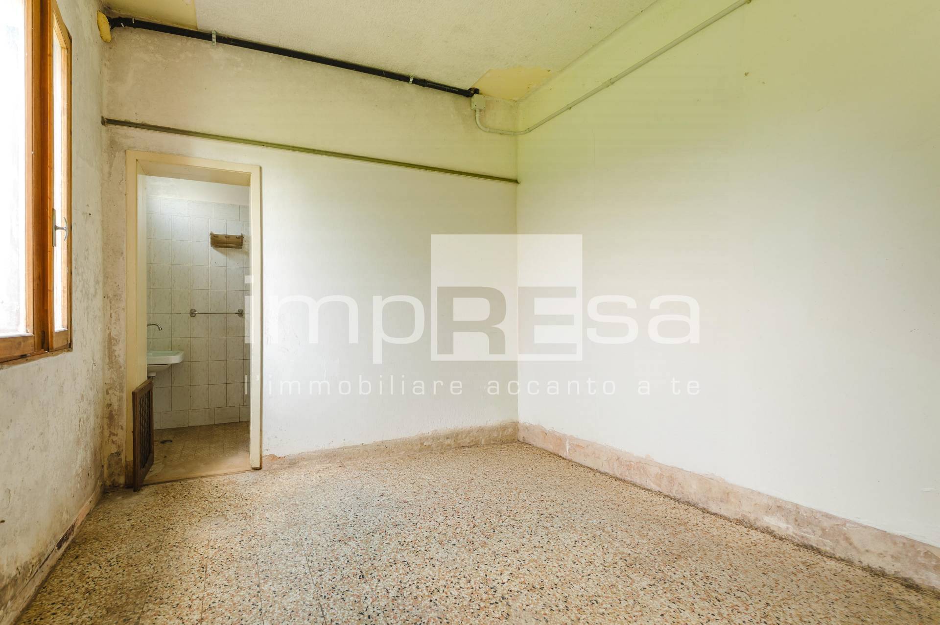 Locale commerciale in vendita a Orsago
