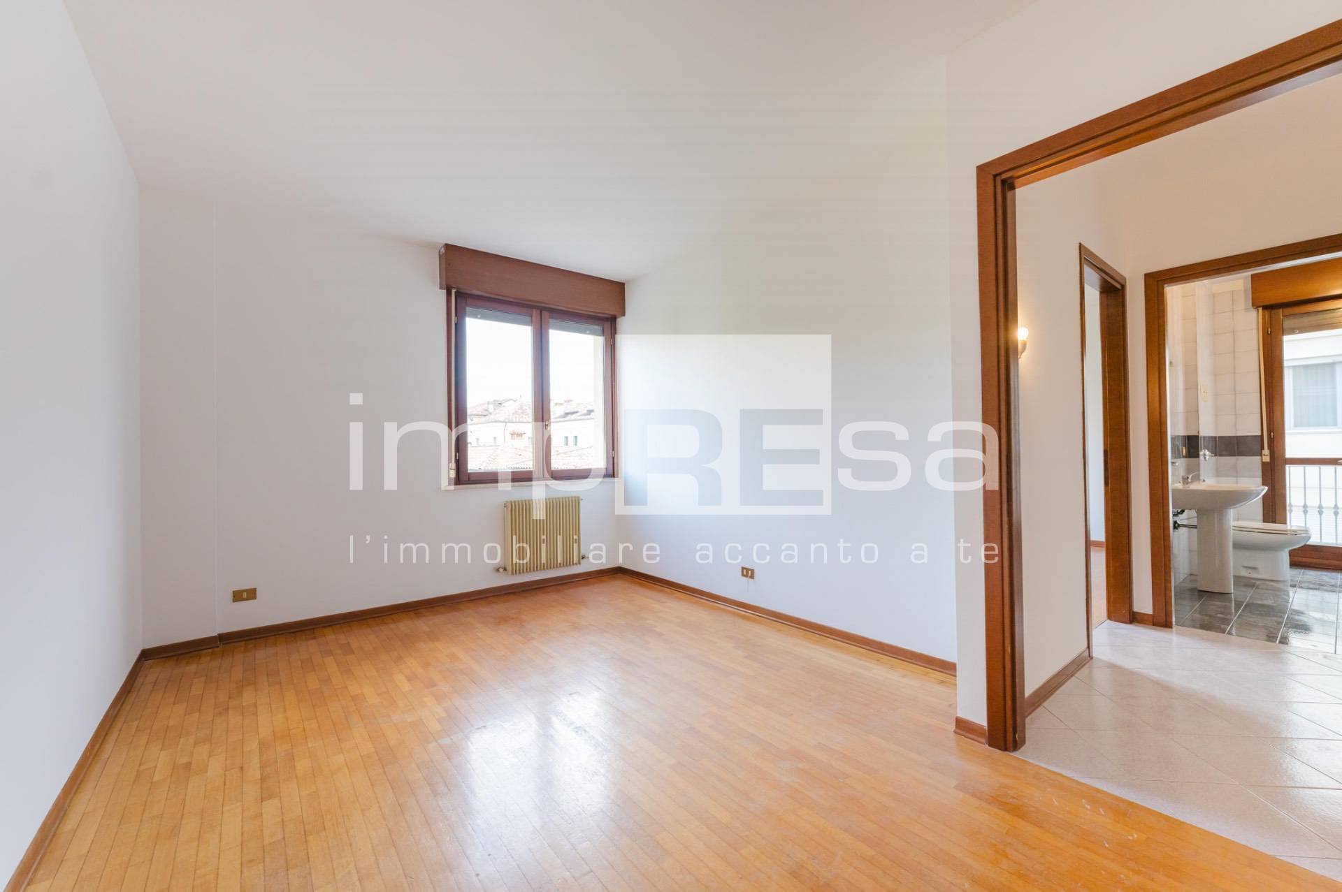 Appartamento in vendita a Conegliano, Centro