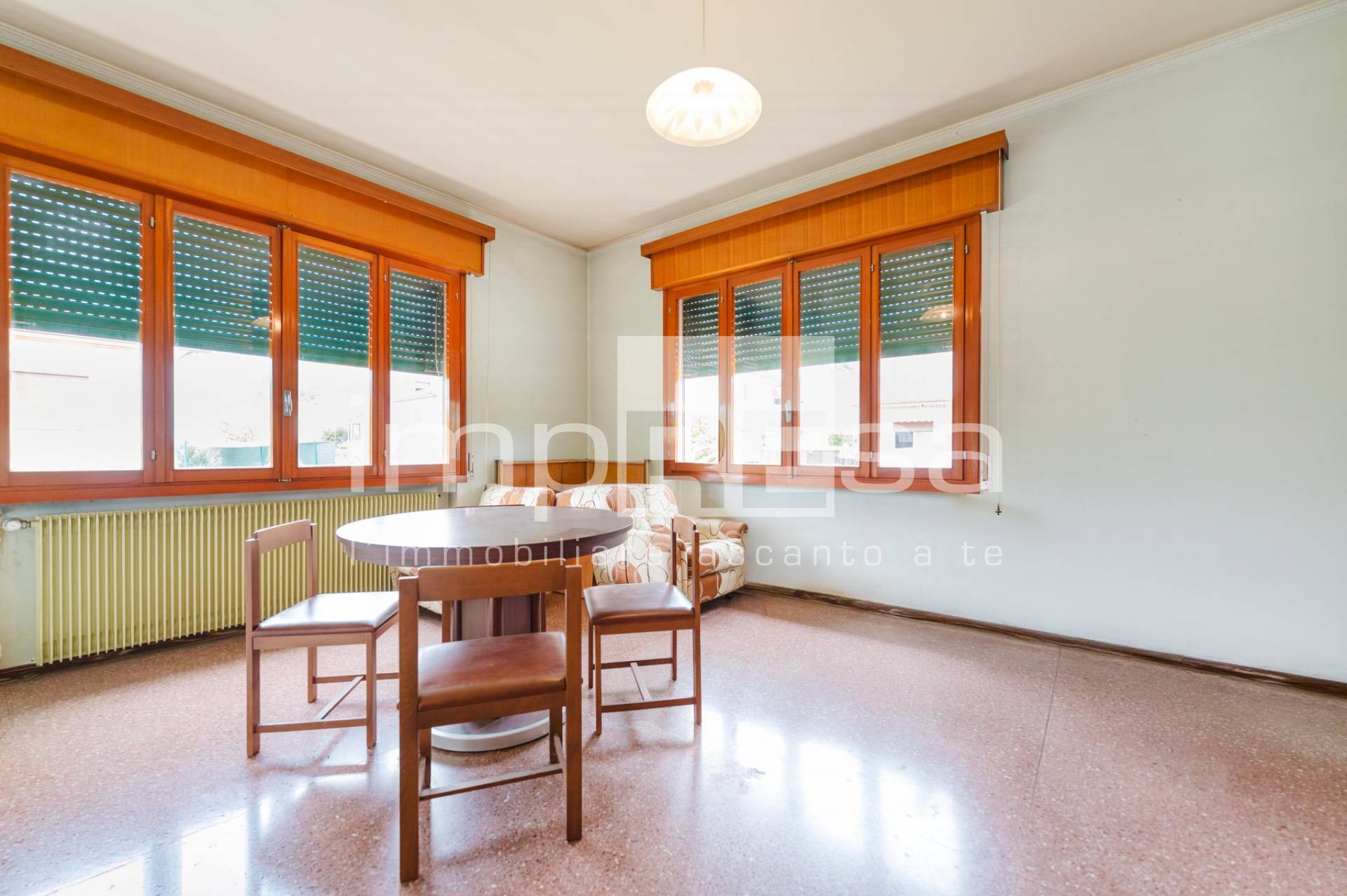 Casa indipendente in vendita a Vittorio Veneto