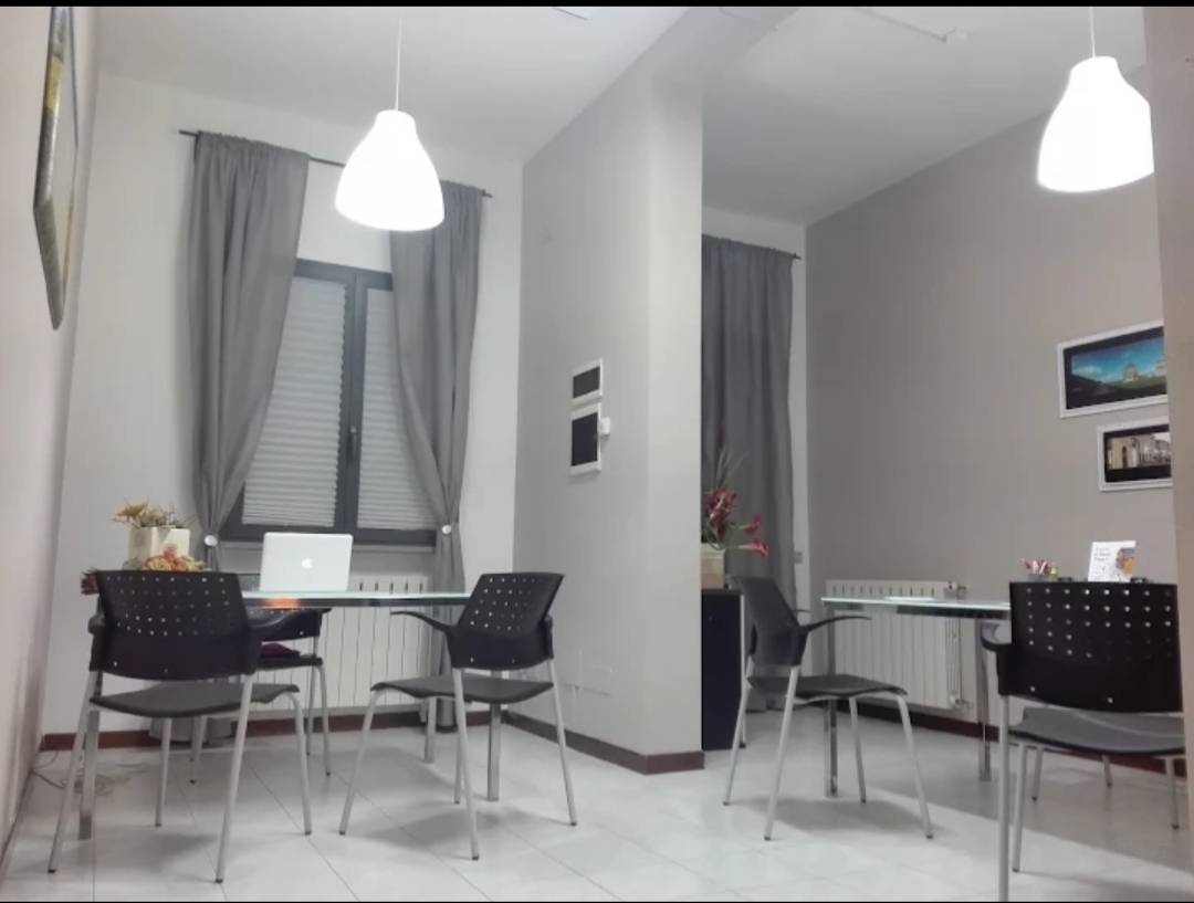 fondo ad uso ufficio in affitto a Altopascio