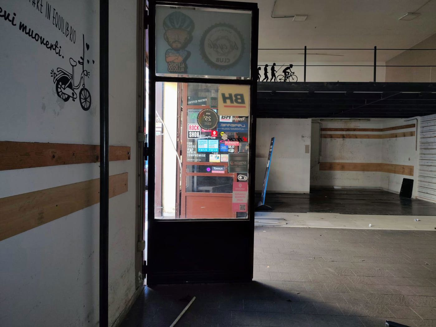 Negozio in affitto a Pagani