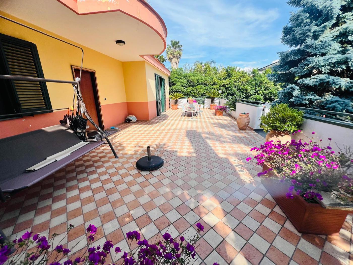 Villa con giardino a Pagani