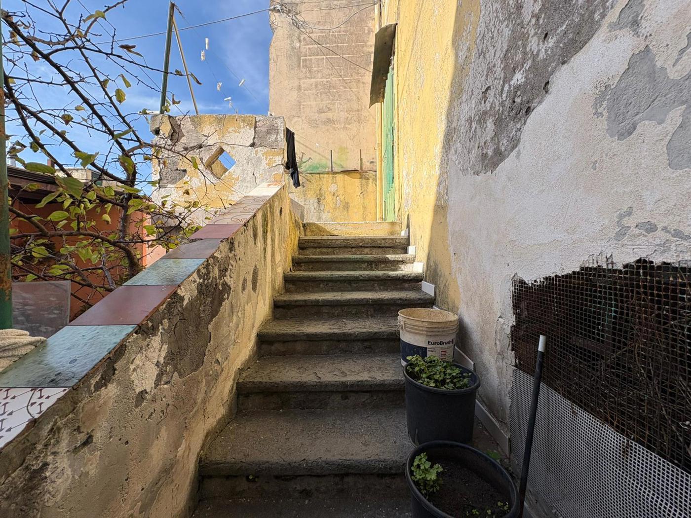 Bilocale da ristrutturare a Scafati