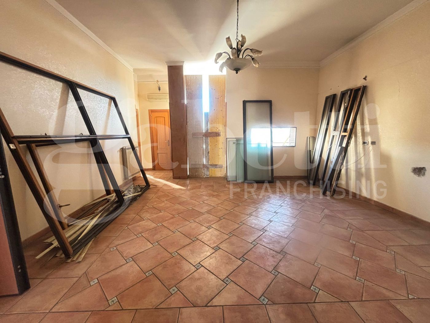 Casa indipendente con giardino a Scafati