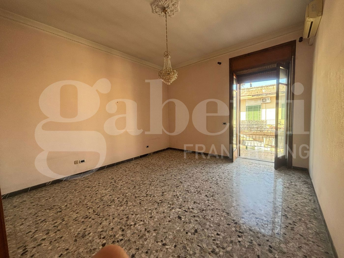 Casa indipendente con giardino a Scafati