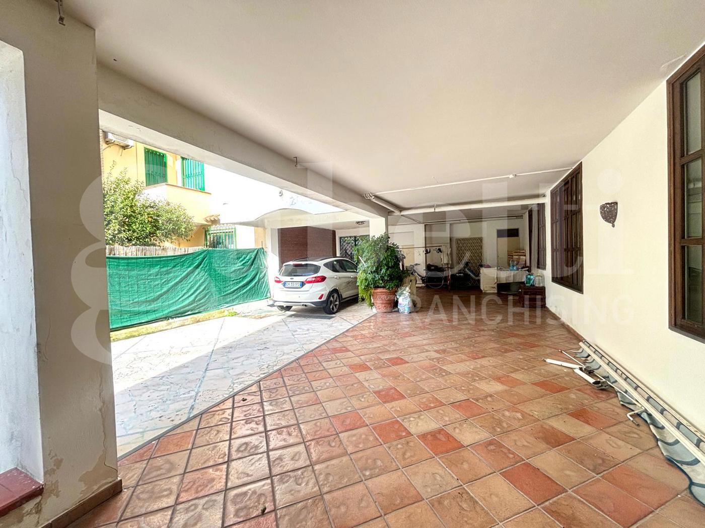 Villa Bifamiliare con giardino a Scafati