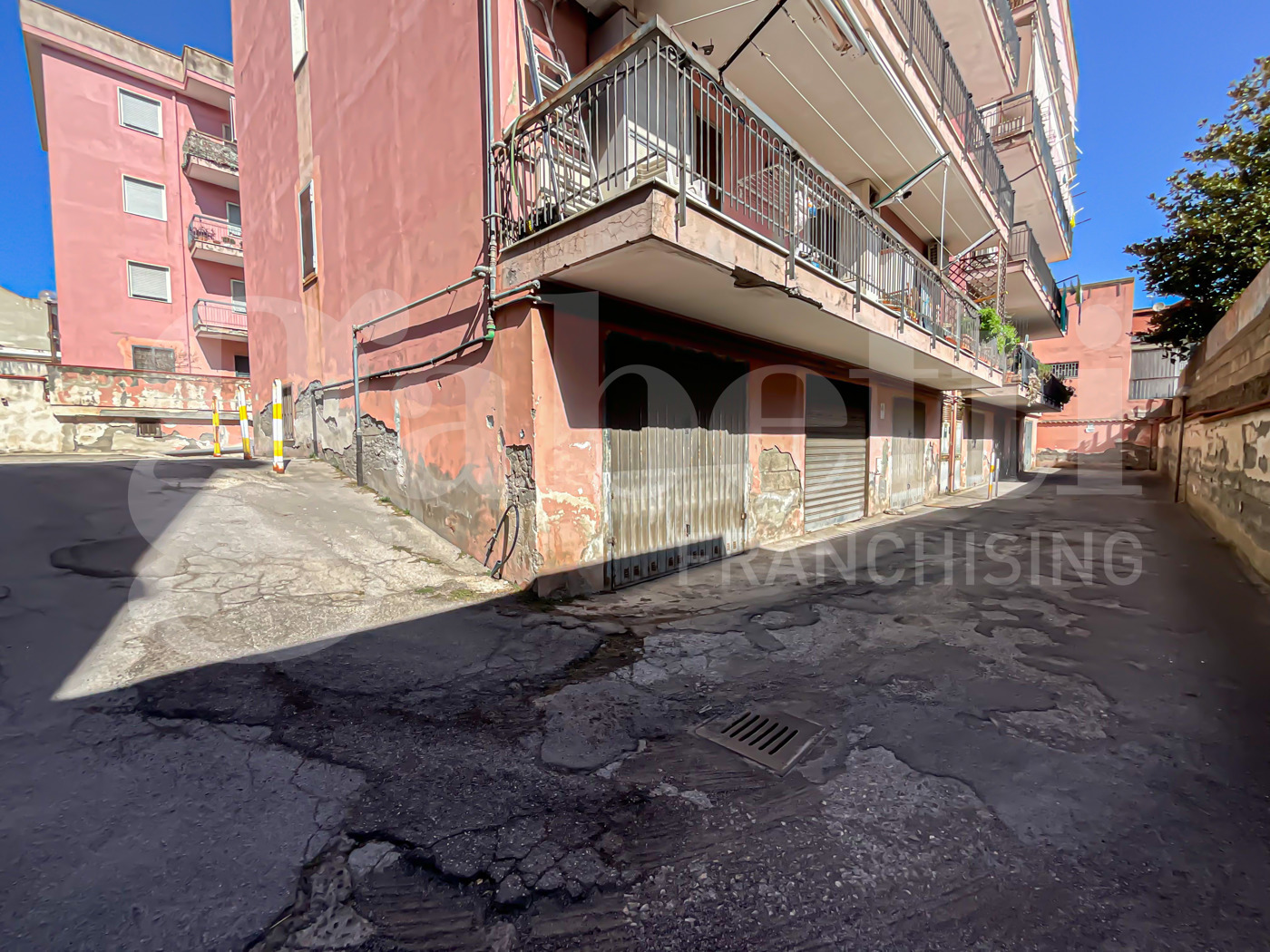 Box/Garage 18mq in vendita a Scafati