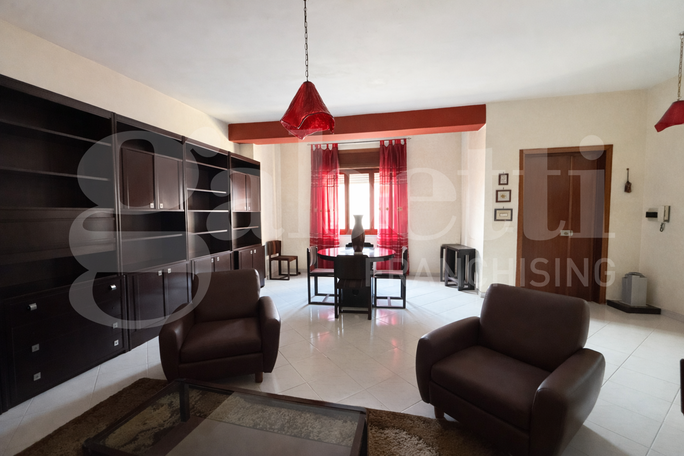 Casa indipendente con giardino a Scafati