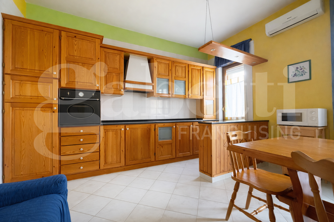 Casa indipendente con giardino a Scafati