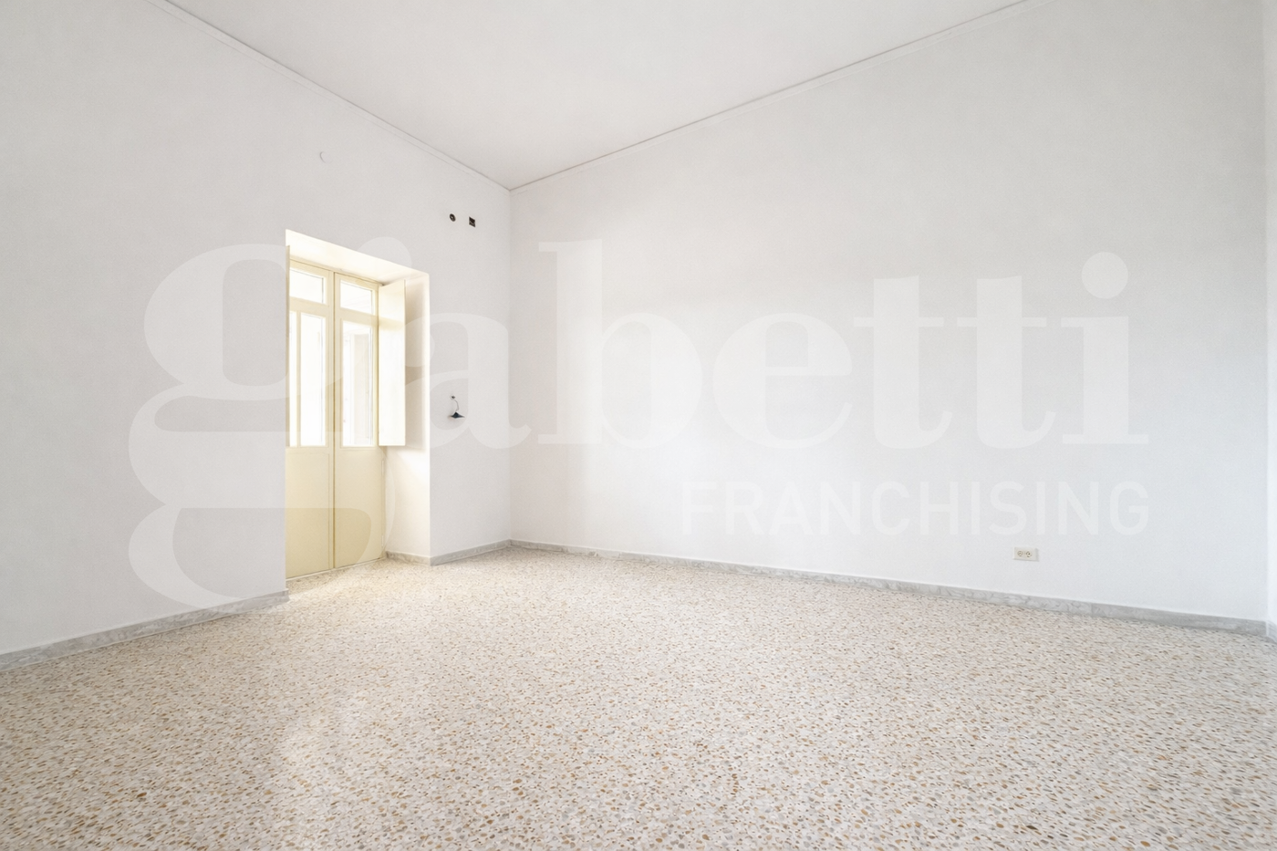 Trilocale con box doppio a Scafati