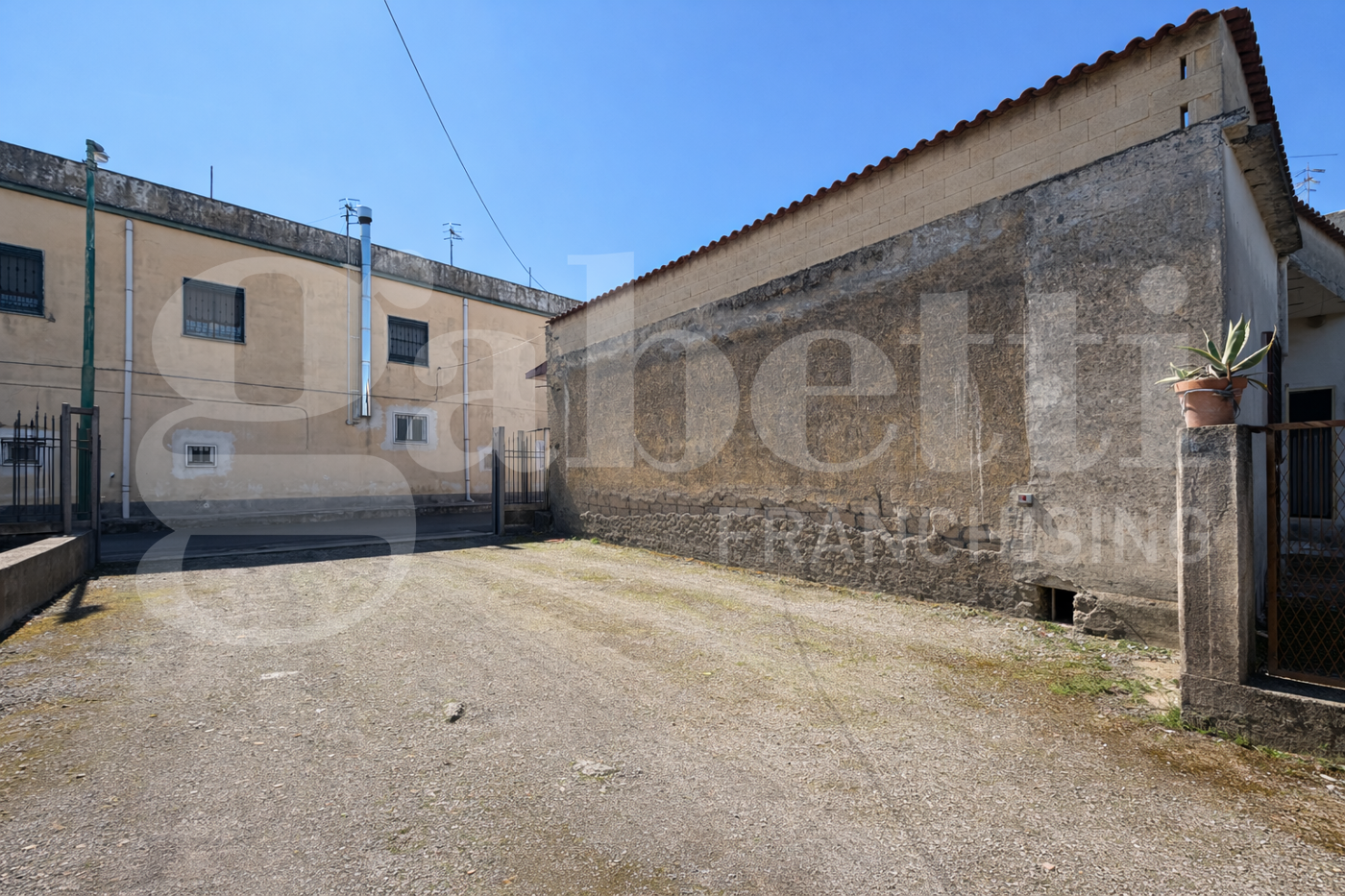 Casa indipendente con giardino a Scafati