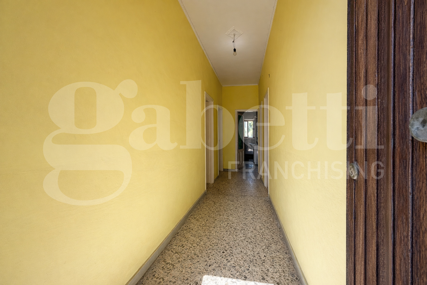 Casa indipendente con giardino a Scafati