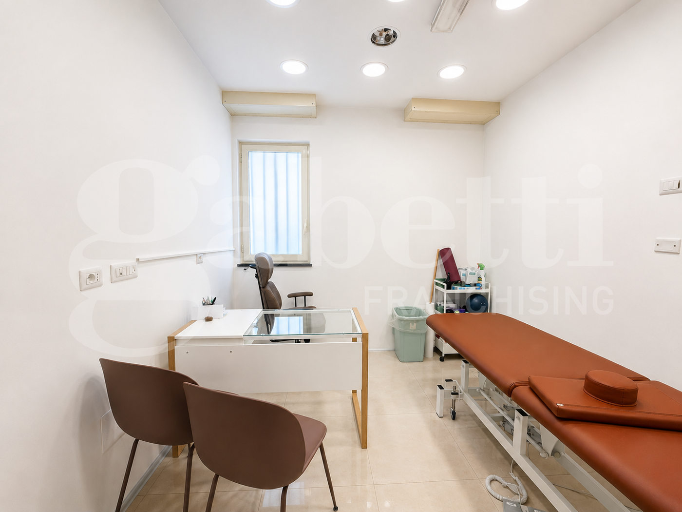 Ufficio ristrutturato a Scafati