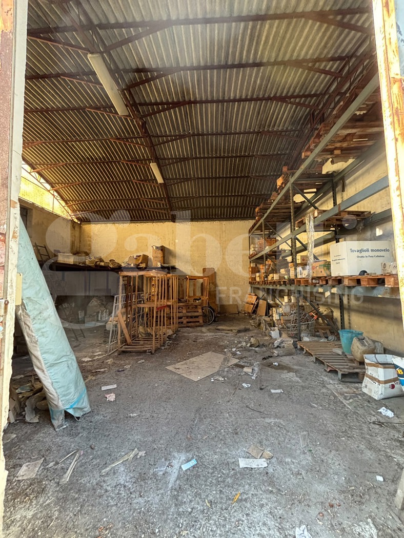 Capannone in vendita a Scafati