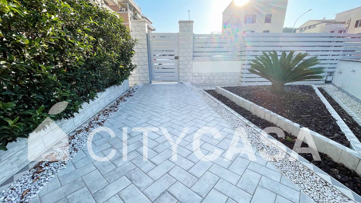 EDIFICIO CIELO TERRA in vendita a Roma, Monte Sacro