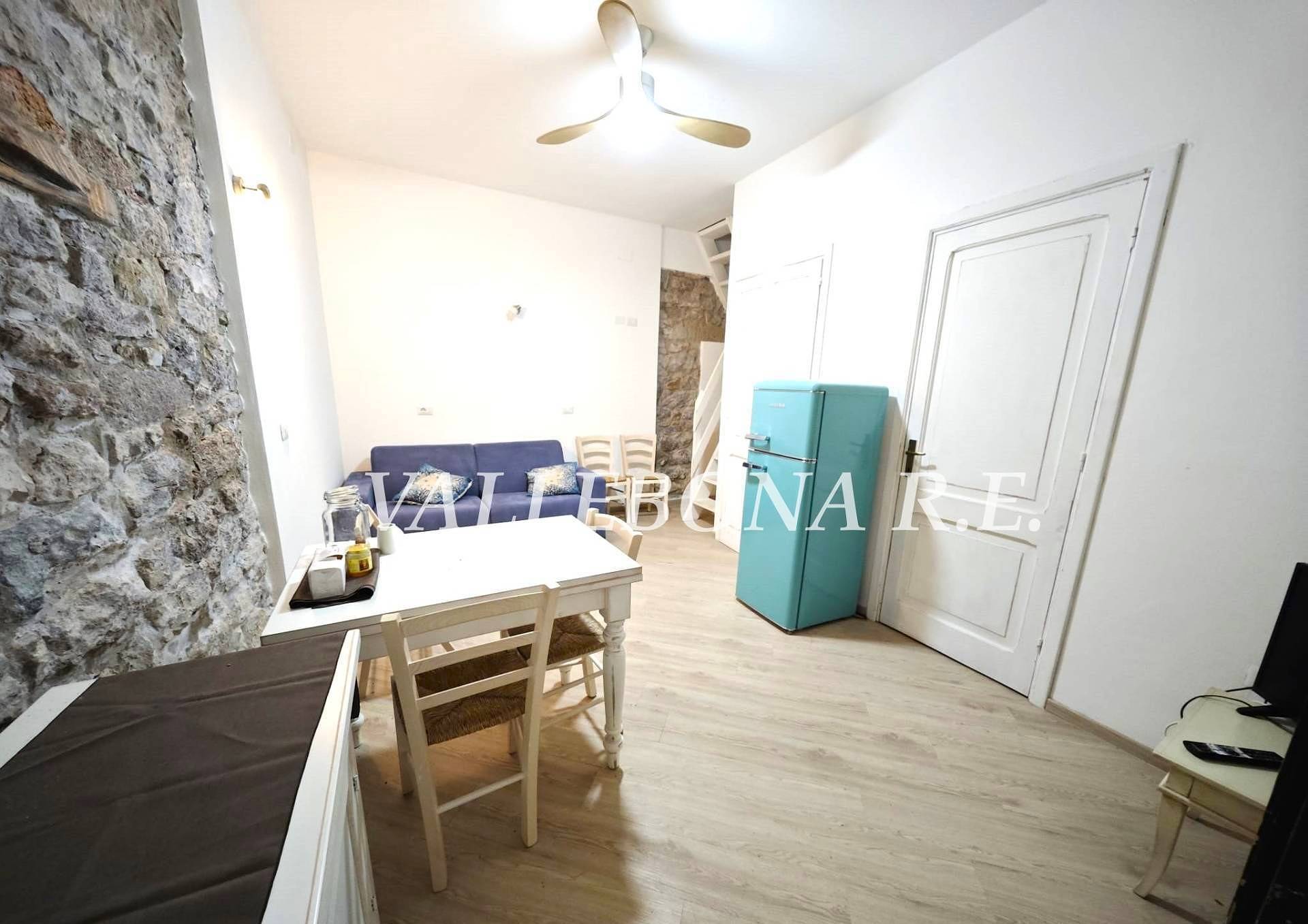 Palazzina terra-cielo in vendita a Carloforte, Carloforte Paese/City centre