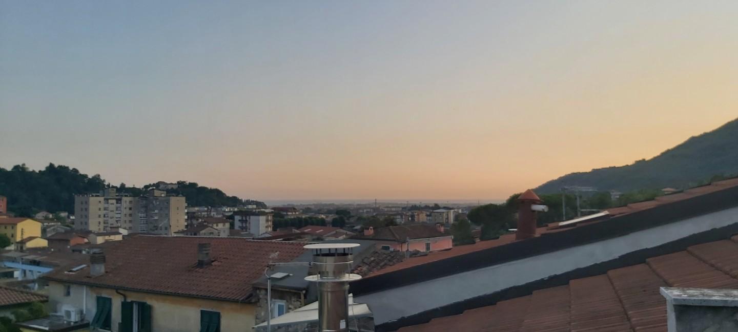 Casa indipendente vista mare a Carrara