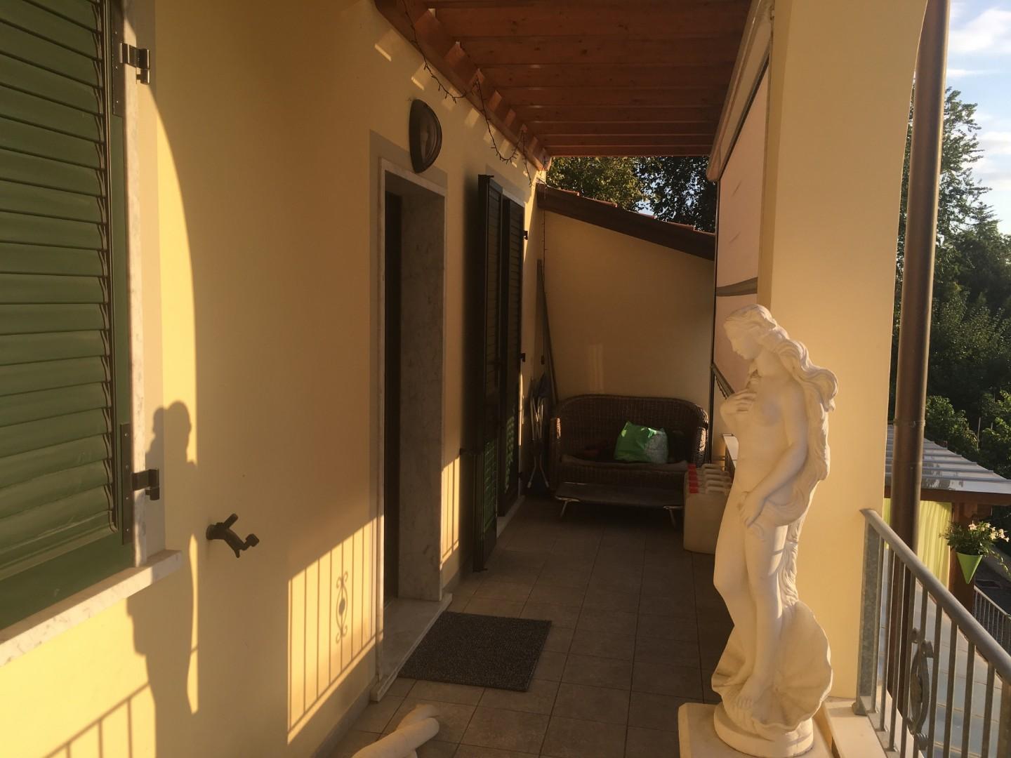 Villa in vendita, Carrara battilana