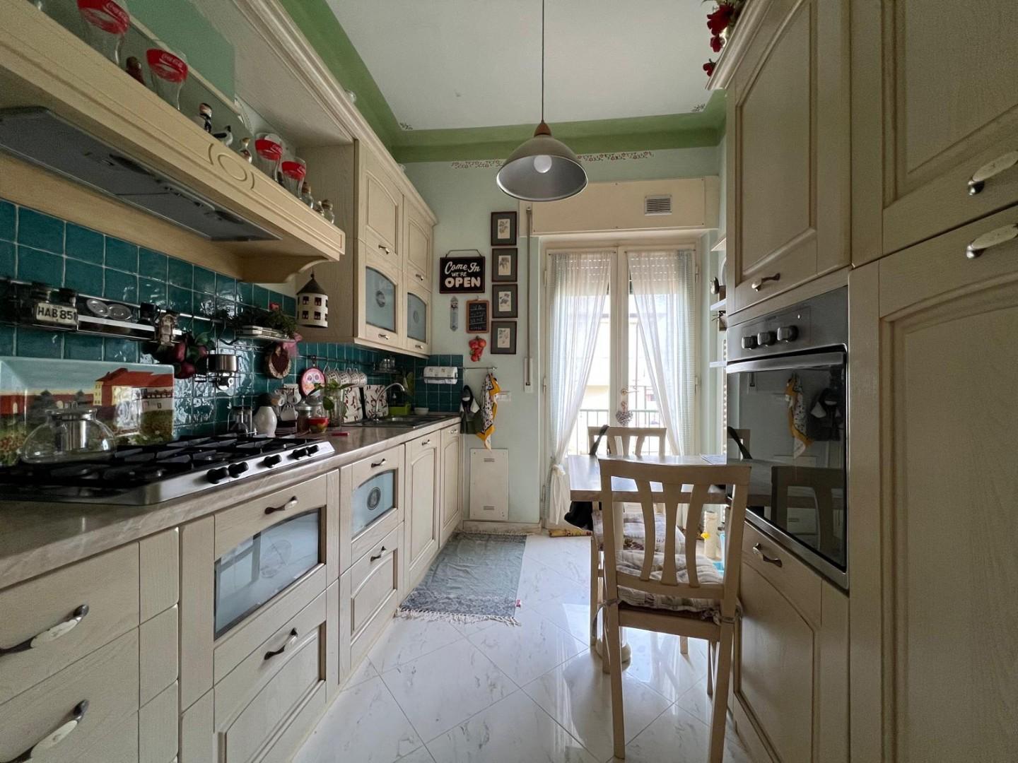 Appartamento con giardino, Massa marina di