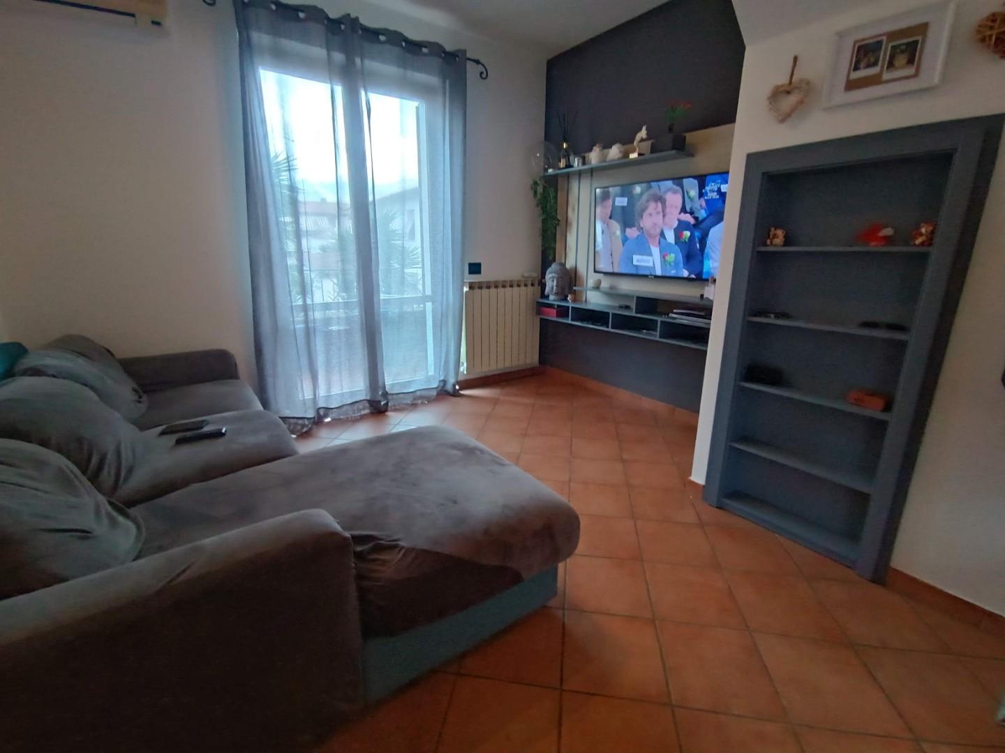 Appartamento in vendita, Massa marina di