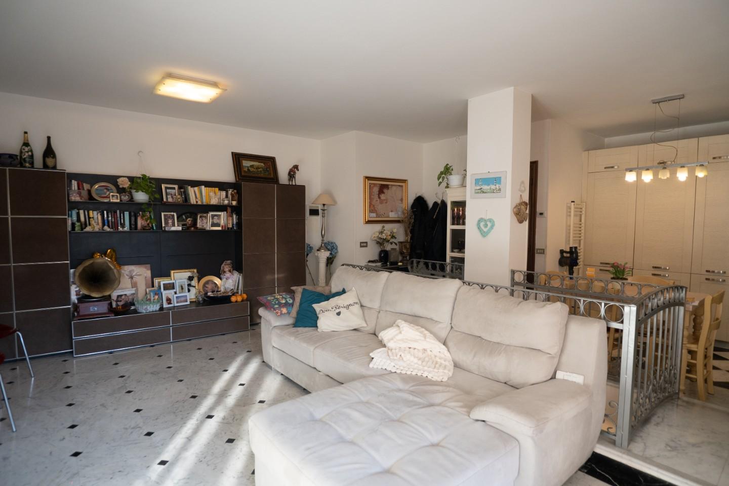 Appartamento con giardino, Carrara marina di