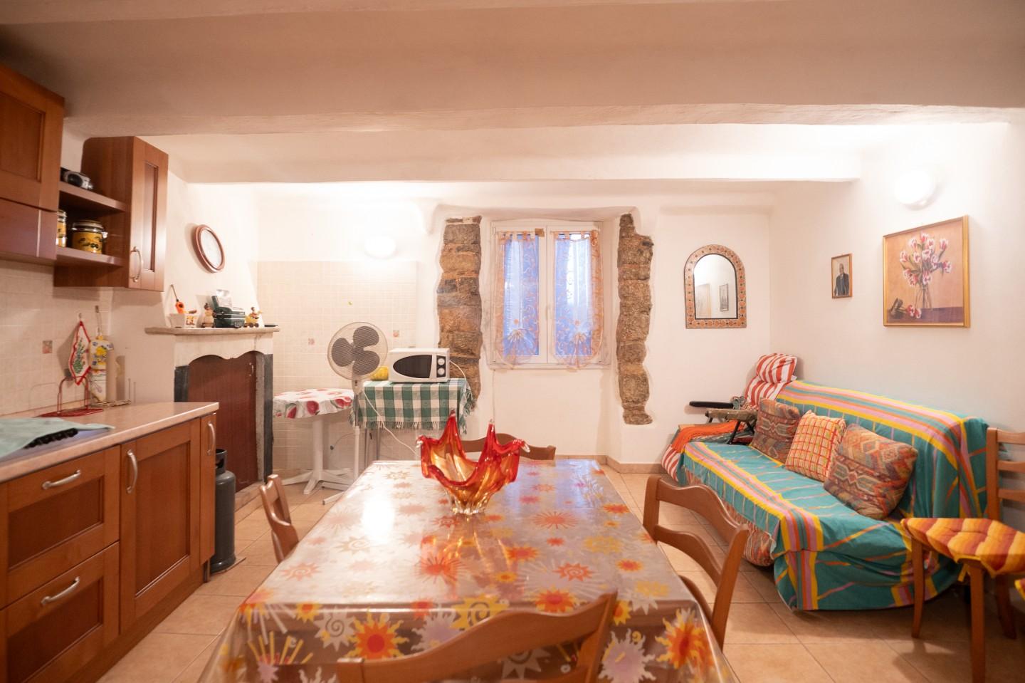 Casa indipendente da ristrutturare a Arcola