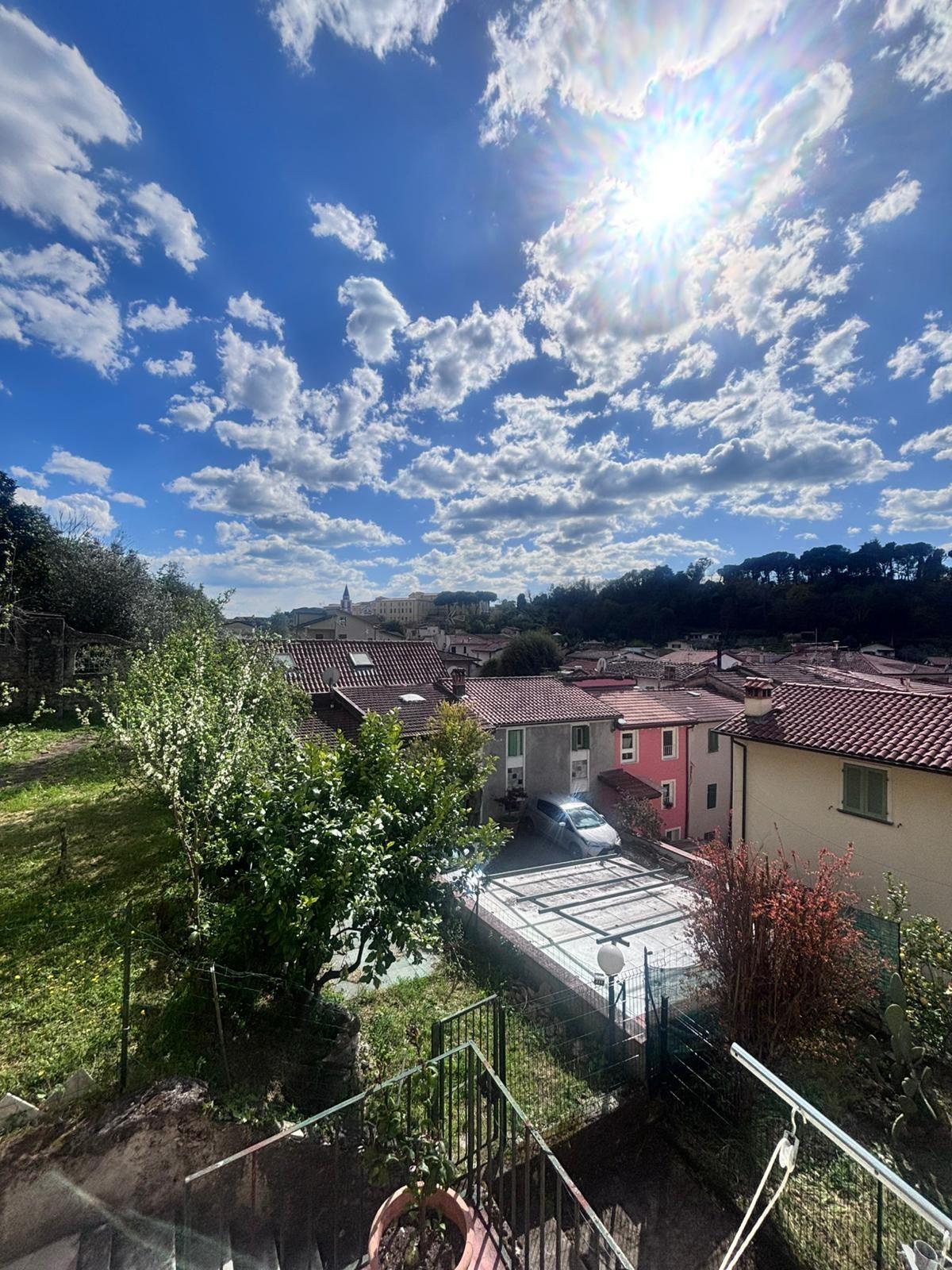 Trilocale ristrutturato, Massa martana