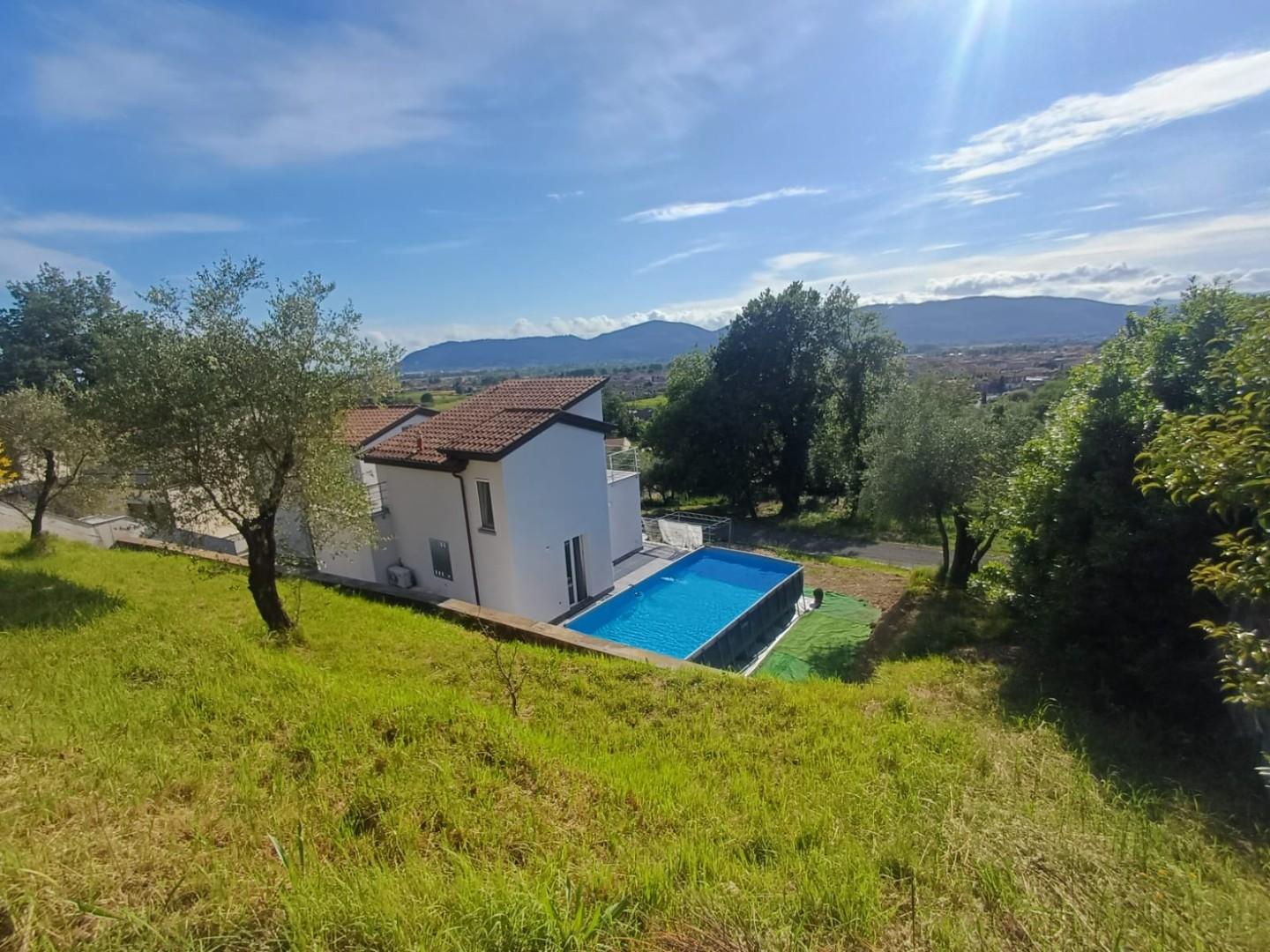 Villa arredata in affitto, Castelnuovo Magra palvotrisia