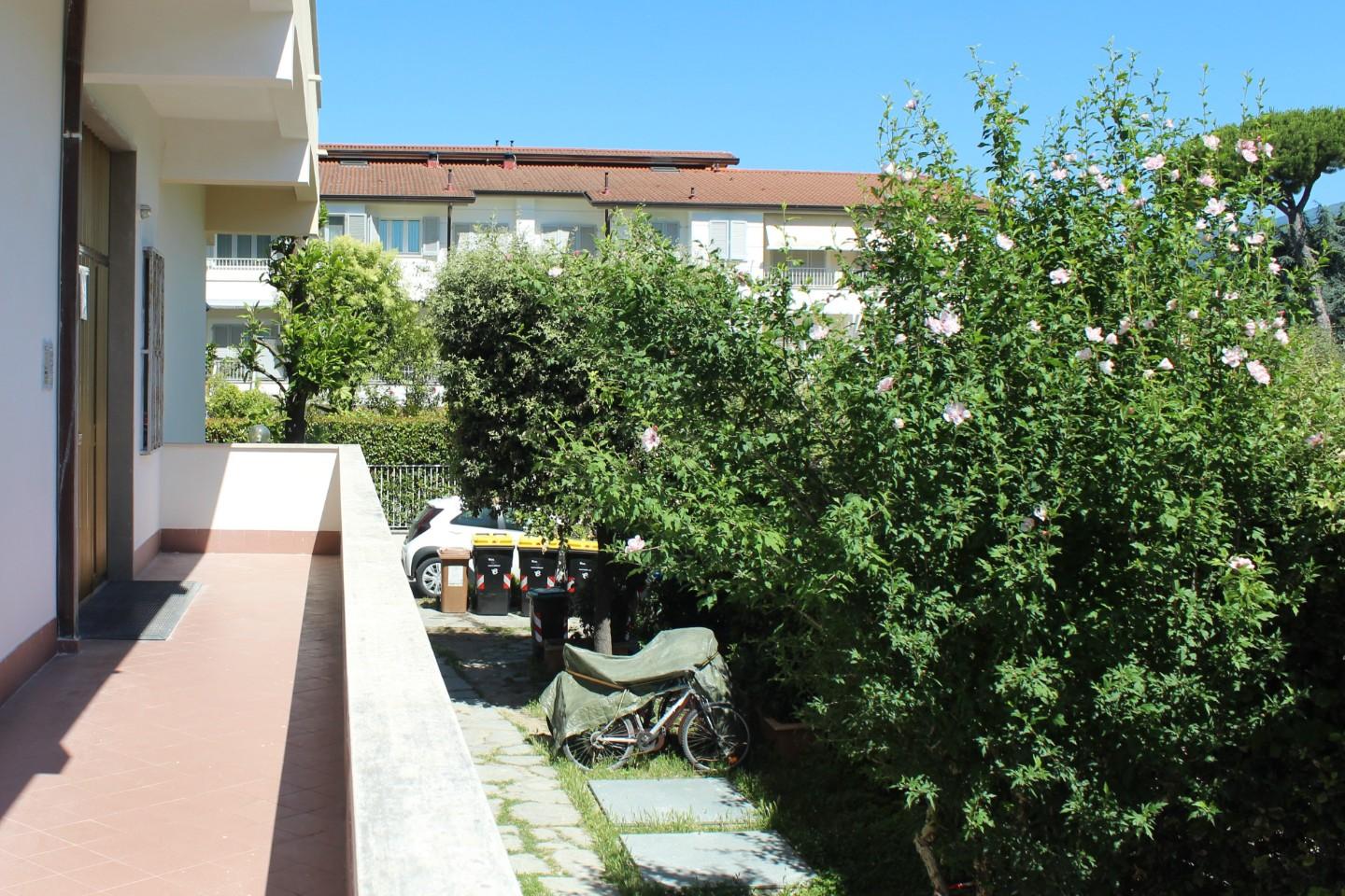 Attico con terrazzi, Seravezza querceta