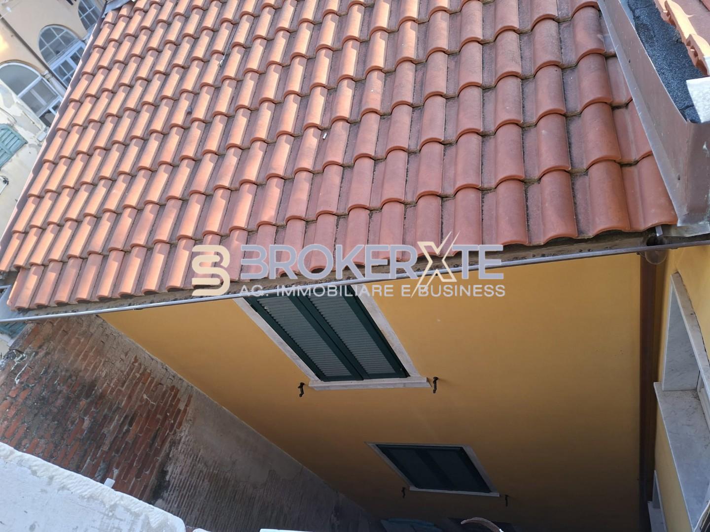 Casa indipendente in vendita, Carrara centro