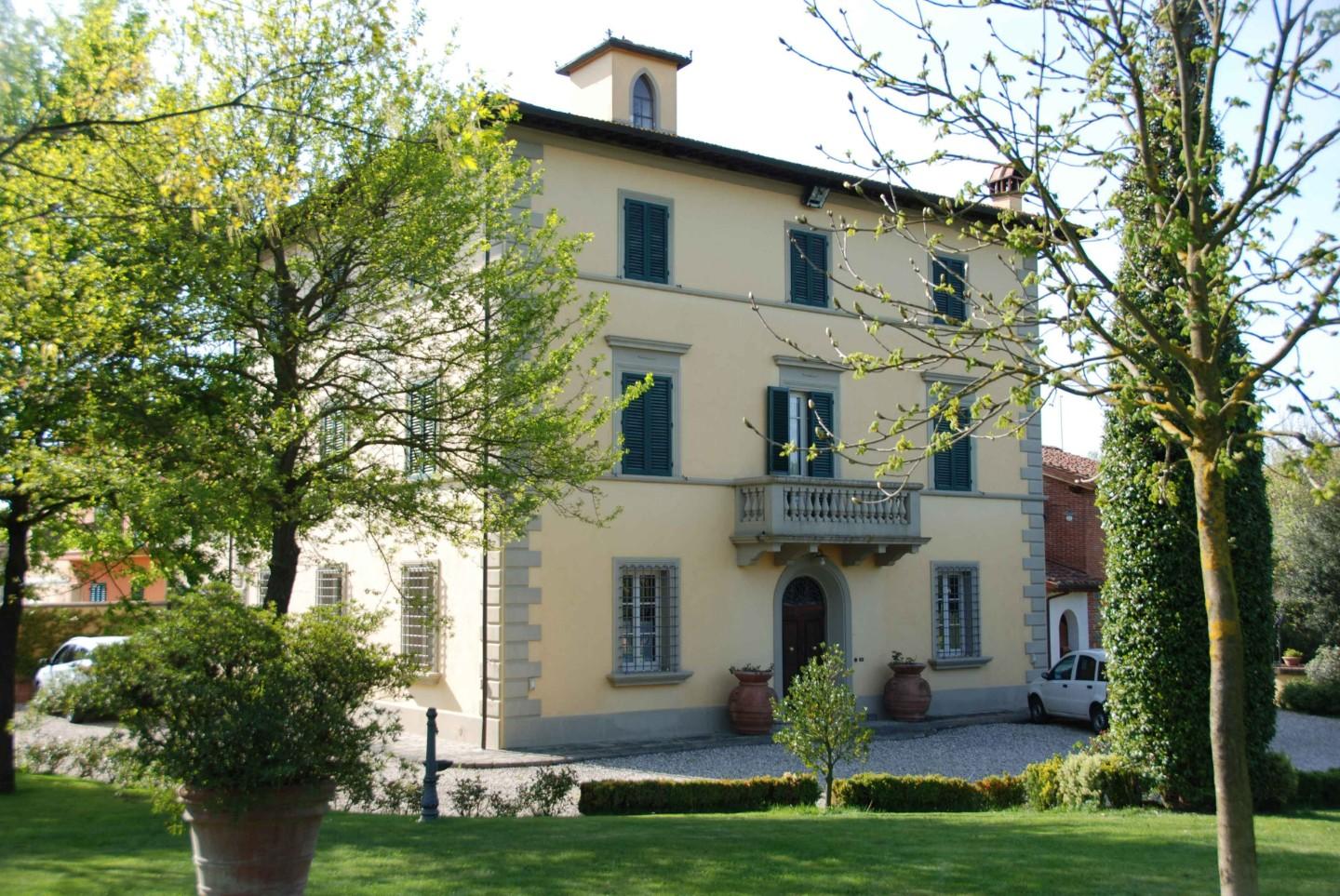 Villa con giardino, Castelfranco di Sotto galleno