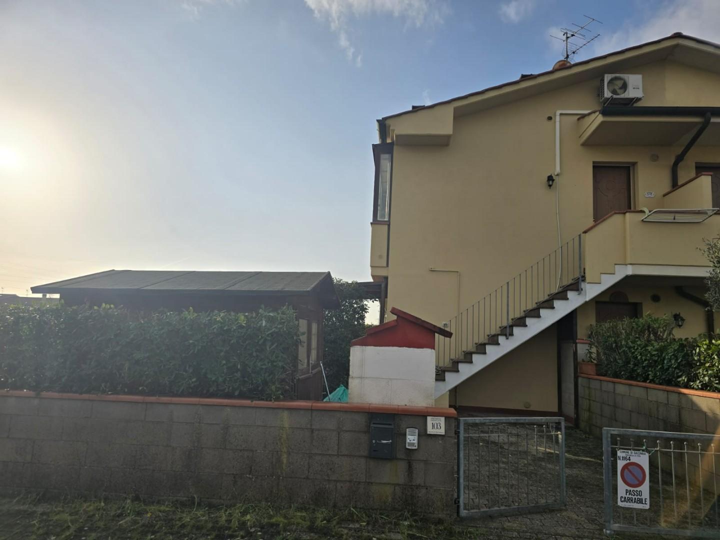 Trilocale con terrazzi, Calcinaia fornacette