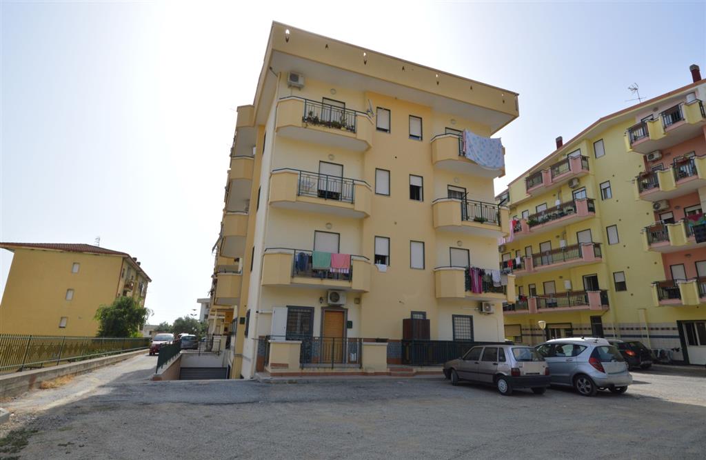 Appartamento in vendita in via casciaro - c.da donnanna, Corigliano-Rossano