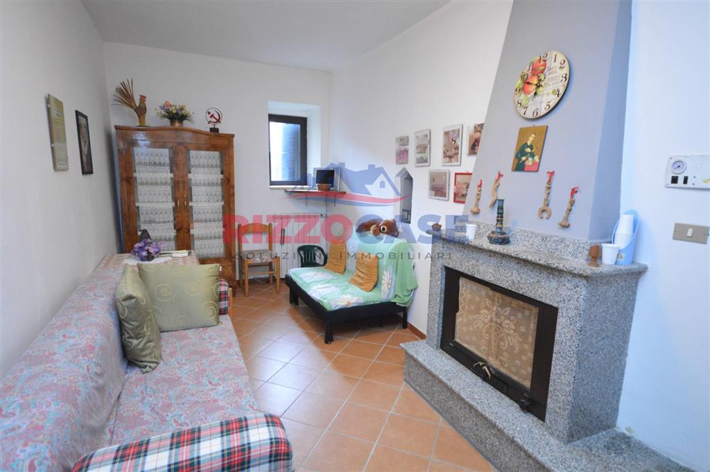Casa indipendente in vendita in via portacqua - nr. 47, Longobucco