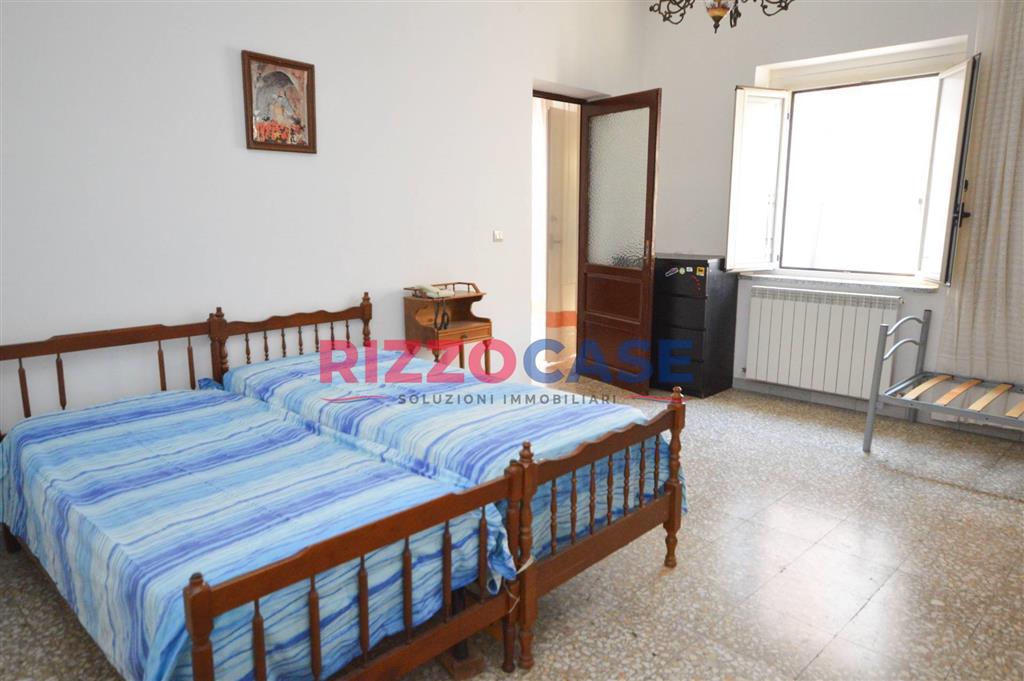 Casa indipendente in vendita in via piave, Crosia