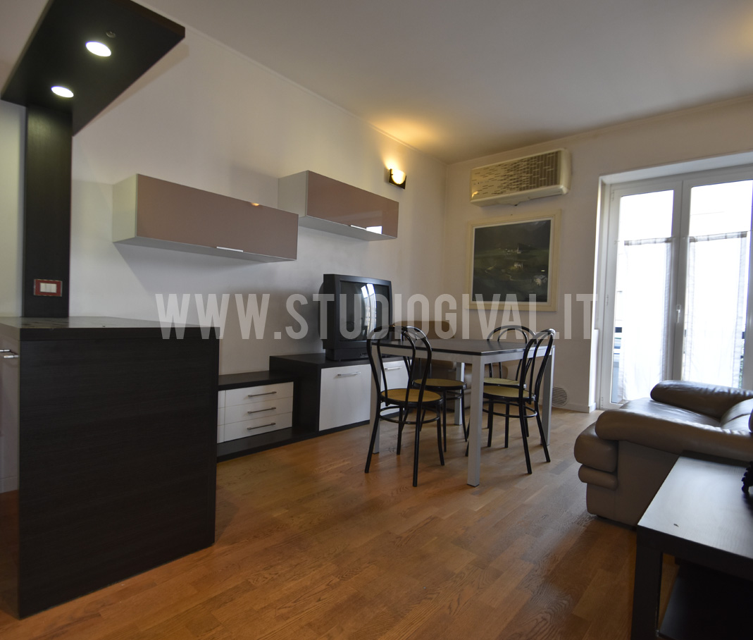 Trilocale in affitto a Milano, Palmanova