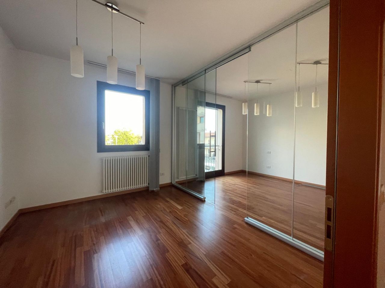 Ufficio con terrazzo a Montegrotto Terme