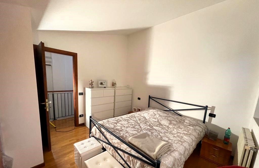 Trilocale arredato in affitto a Torreglia