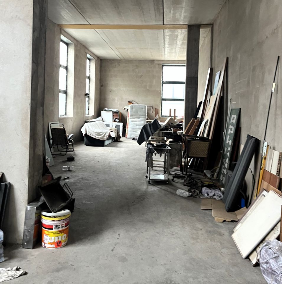 Capannone con giardino a Albignasego