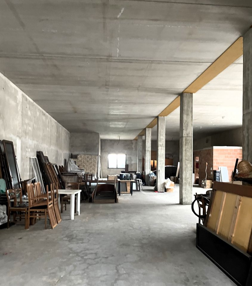 Capannone con giardino a Albignasego