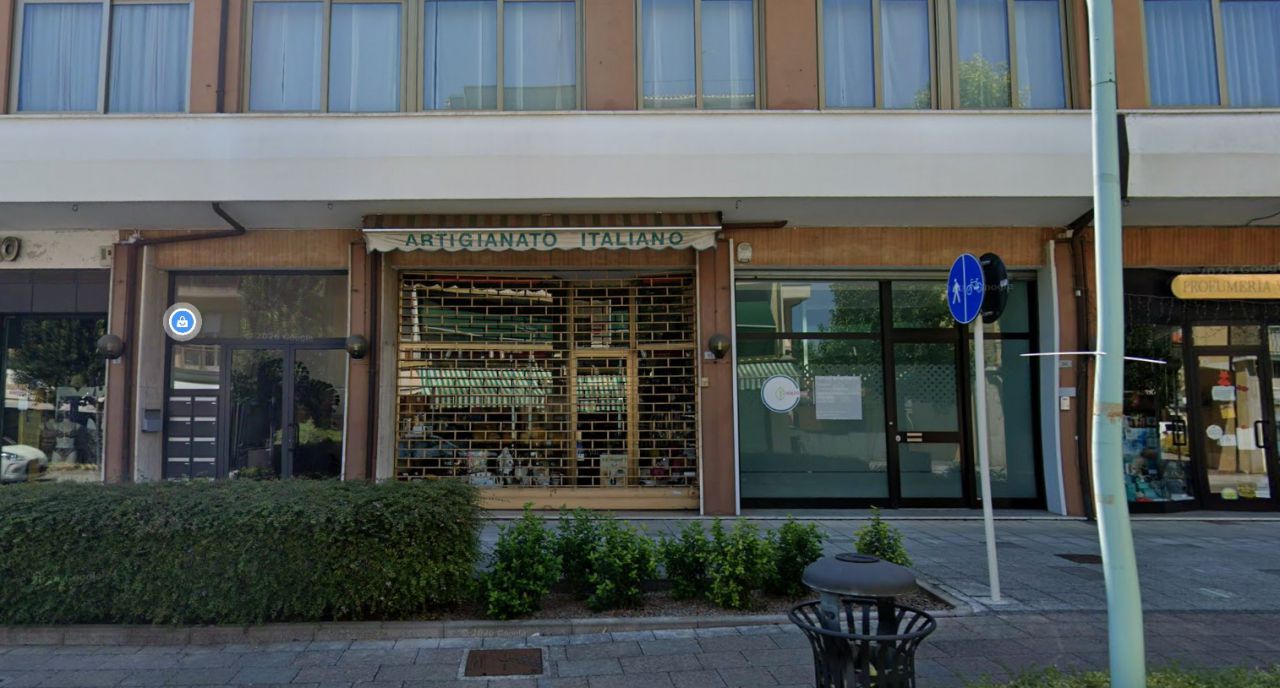 Negozio ristrutturato a Montegrotto Terme