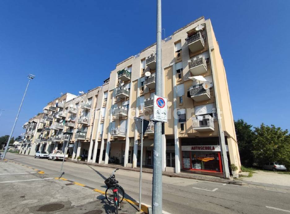 Box/Garage 10mq in vendita a Abano Terme