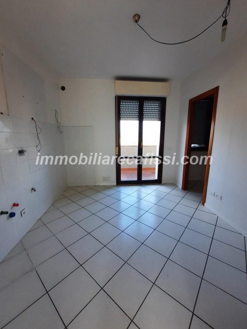 Appartamento con terrazzi, Carmignano seano