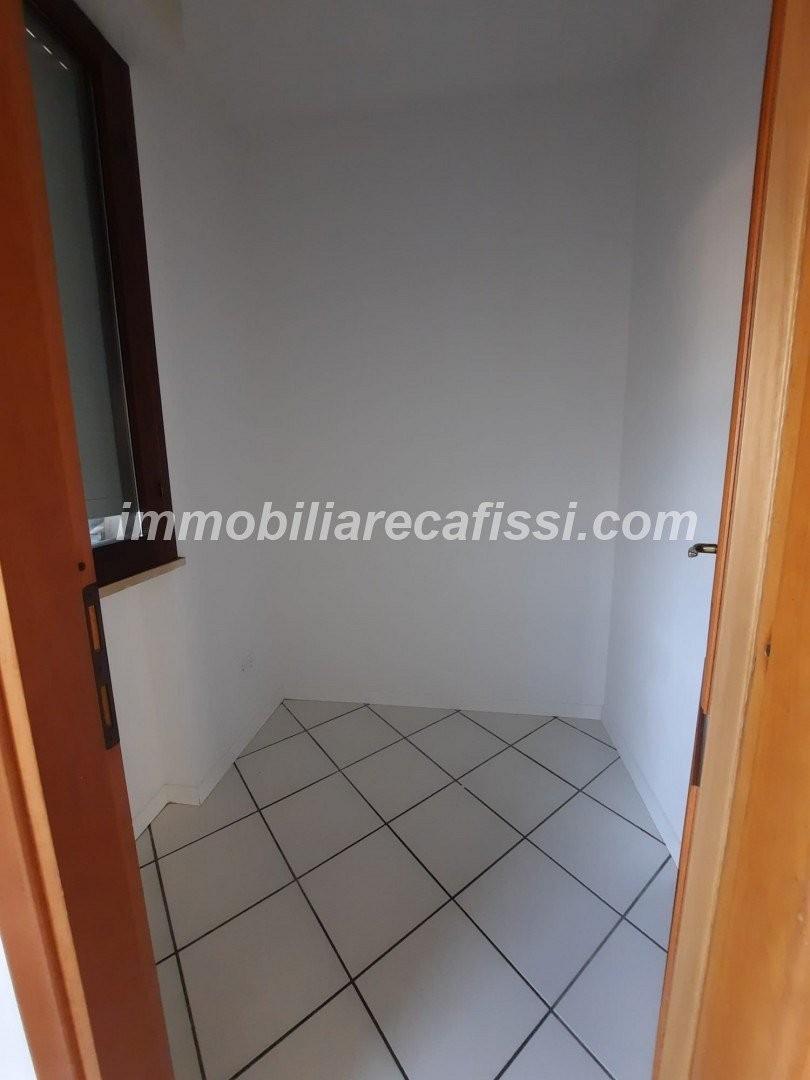 Appartamento con terrazzi, Carmignano seano