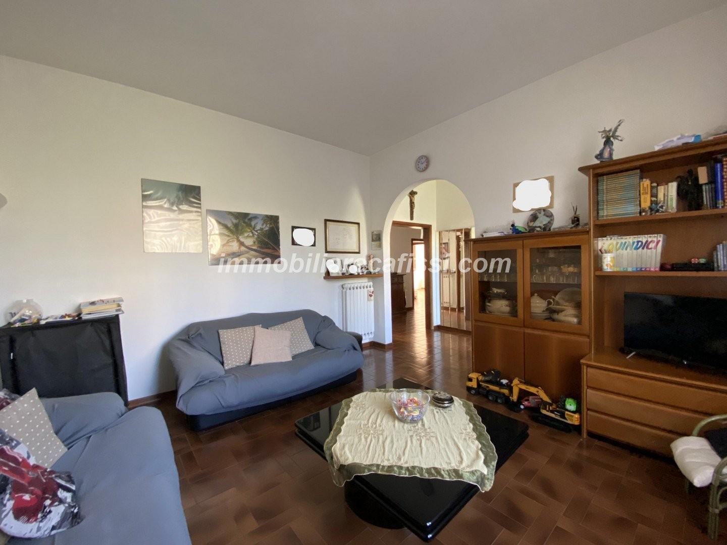 Villa Bifamiliare con giardino, Carmignano seano